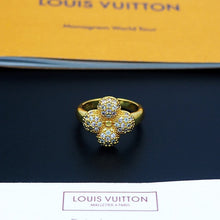 18K Louis Louisa Ring