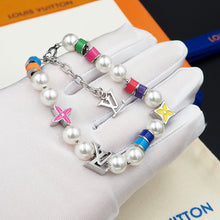 18K Louis MNG Pearls Party Bracelet