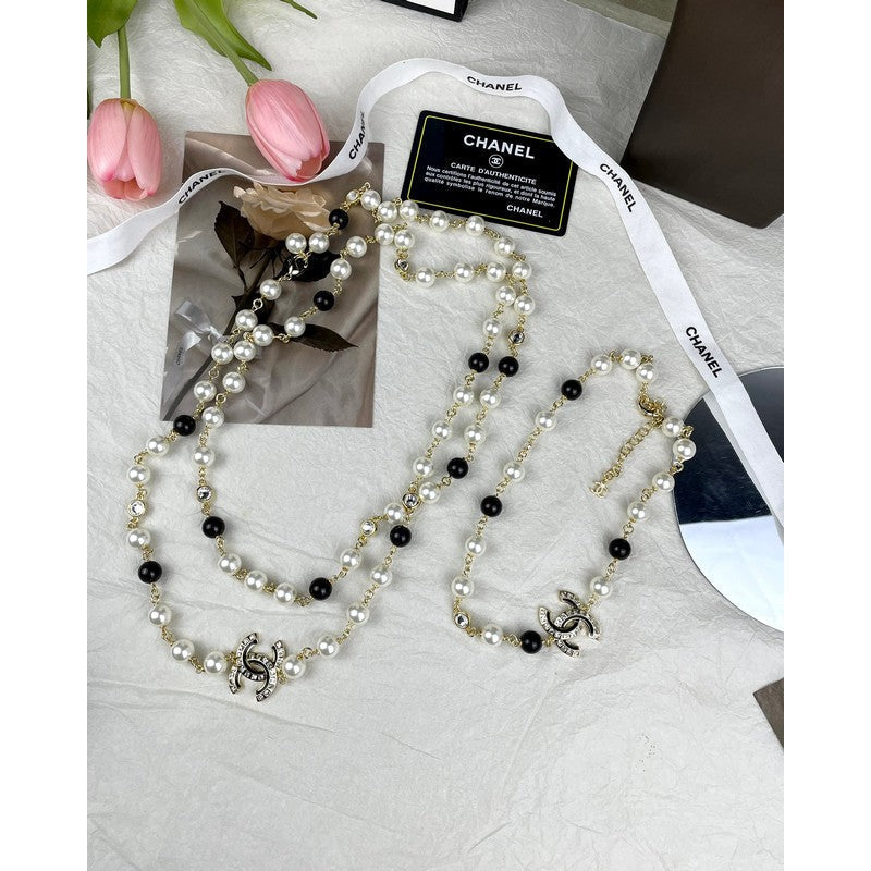18K CC 24A Black & White Pearl Long Necklace