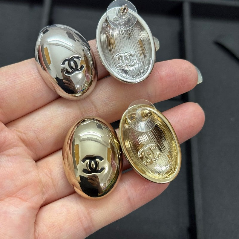18K CC Oval Gold Earrings