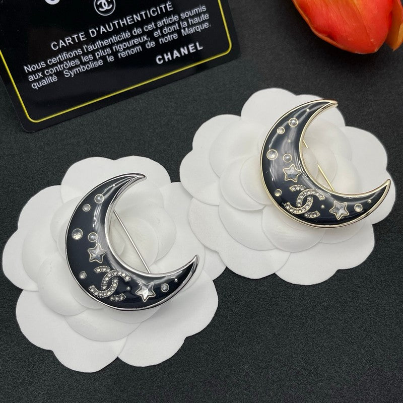 18K CC Moon Gold Brooch