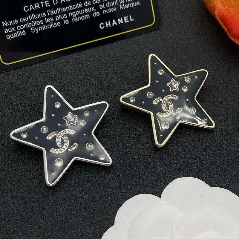18K CC Star Gold Brooch