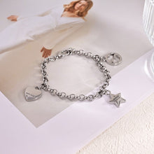 18K Double G GG Star Bracelet