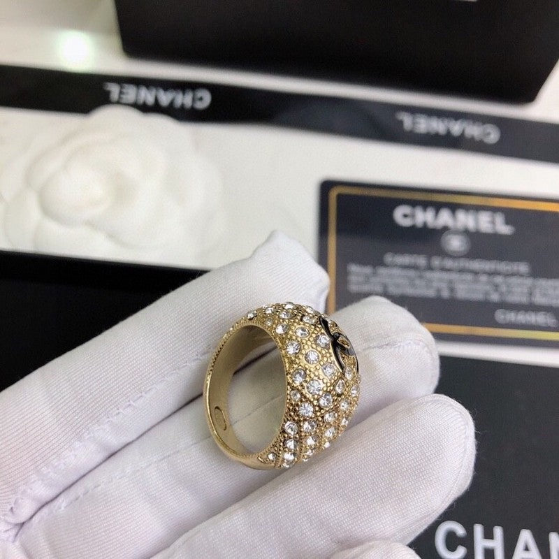 18K CC 26C Diamond Ring