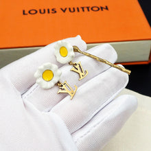 18K Louis Gardening Earrings