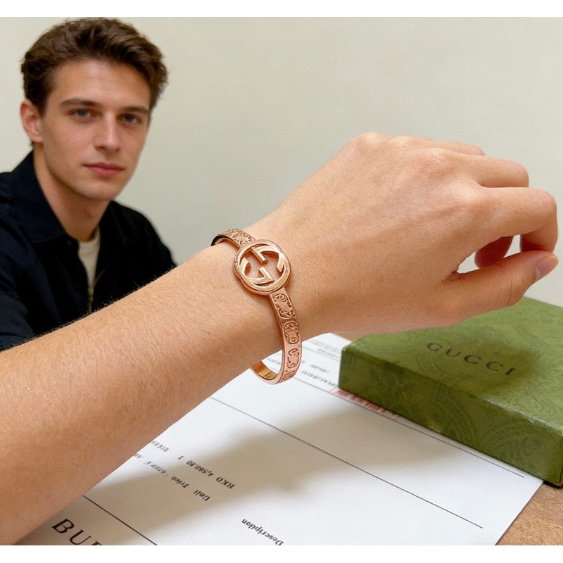 18K GG Interlocking G Gold Bracelet