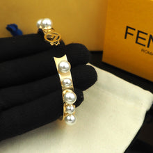 18K F Pearls Bracelet