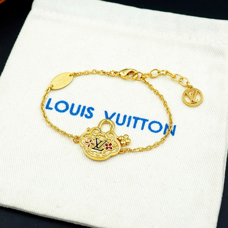 18K Louis Vintage Lock Gold Bracelet