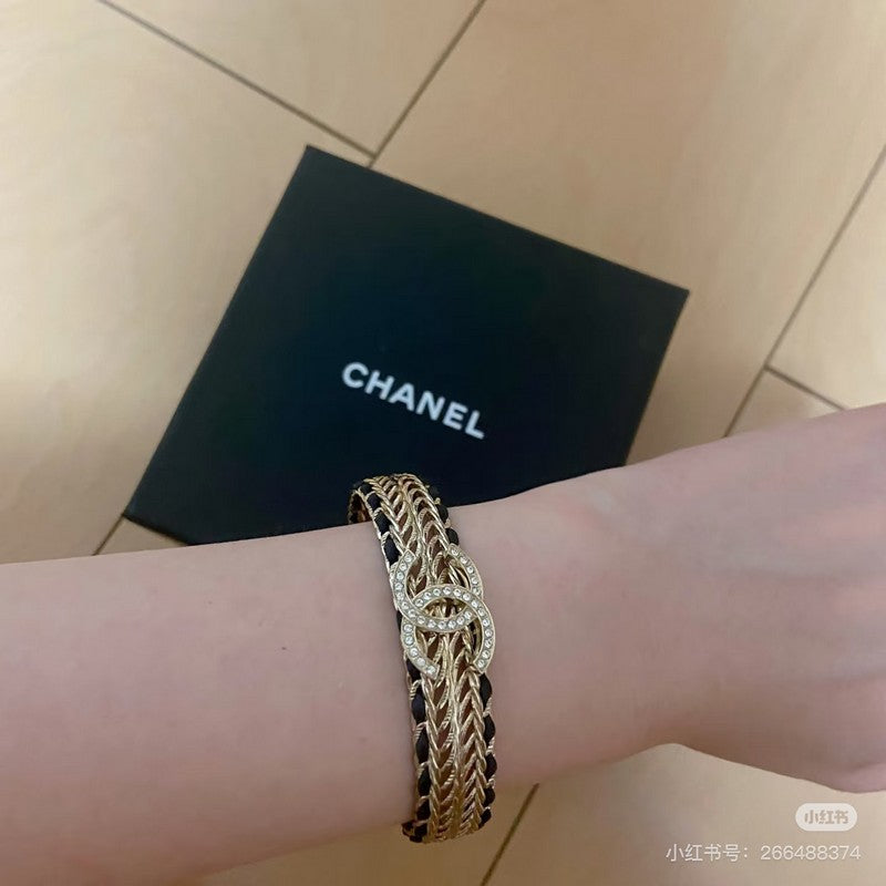 18K CC Strass Cuff Bracelet