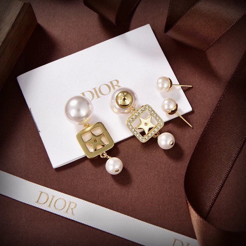18K CD 2026 Tribales Pearl Earrings