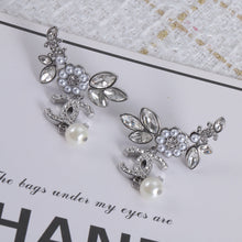 18K CC Flower Crystals Earrings