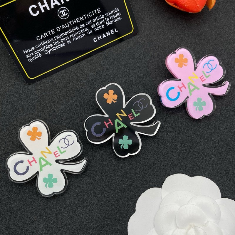 18K CC Color Flower Brooch