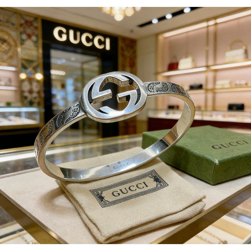 18K GG Interlocking G Gold Bracelet