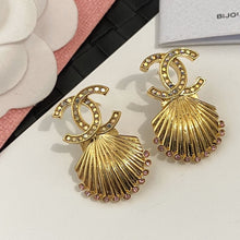 18K CC Shell Pendant Earrings