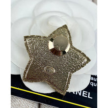 18K CC Star Pearl Brooch