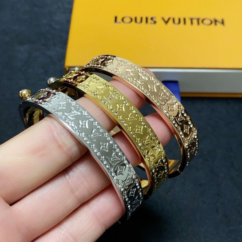 18K Louis Gold Bracelet