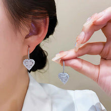 18K T Heart Diamonds Earrings