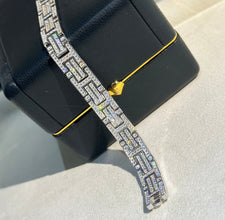 18K Diamond Chain H Bracelet