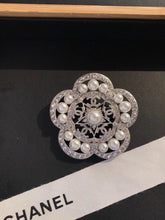 18K CC Camellia Pearls Brooch