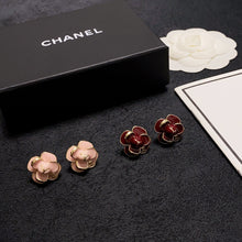 18K CC Camellia Earrings