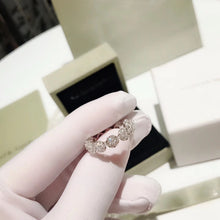 18K Fleurette Wedding Diamond Ring