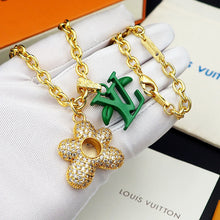 18K Louis Blooming Pendant Necklace