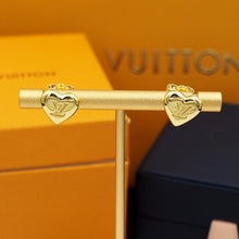 18K Louis Heart Earrings