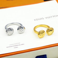 18K Louis Studs Ring