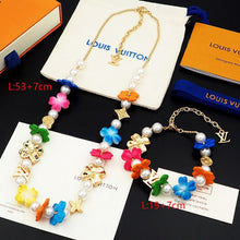 18K Louis Surfin' Flower Necklace