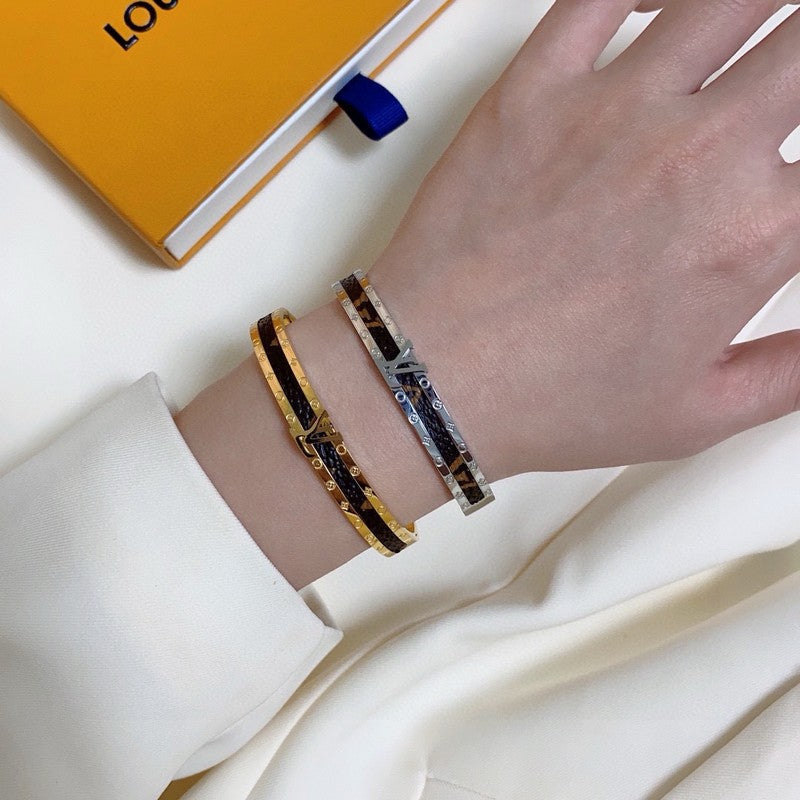 18K Louis Brown Gold Bracelet
