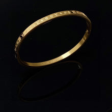 18K Louis Vintage Bracelet