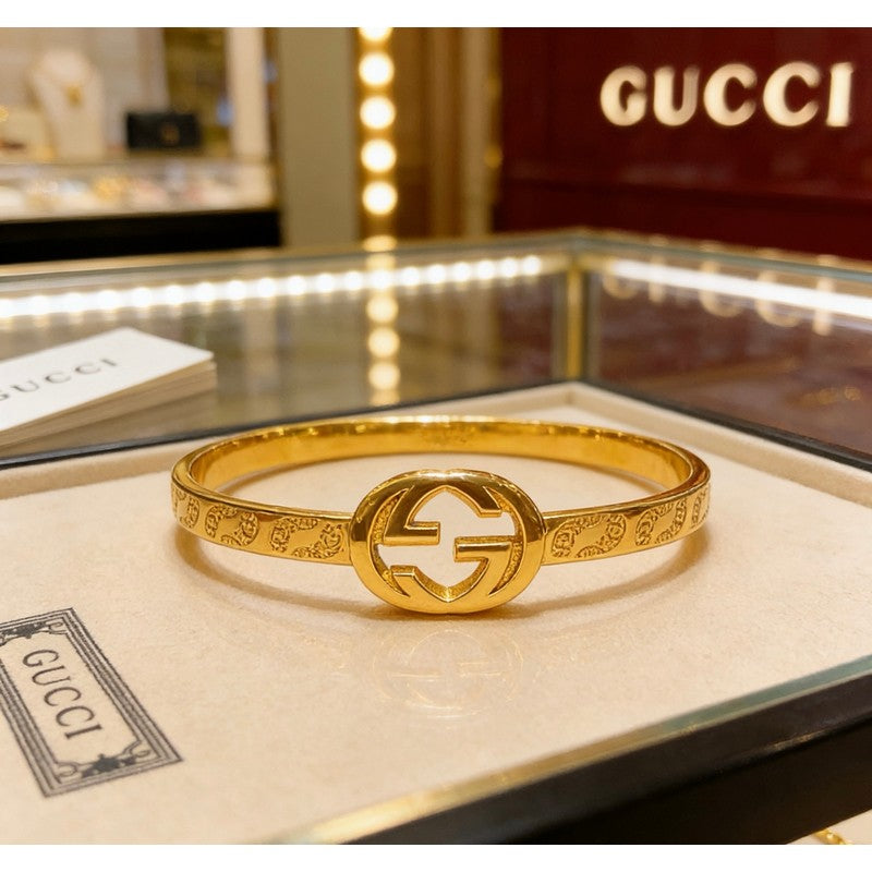 18K GG Interlocking G Gold Bracelet
