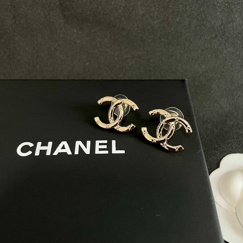 18K CC Vintage Gold Earrings