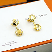 18K Louis Studs Earrings