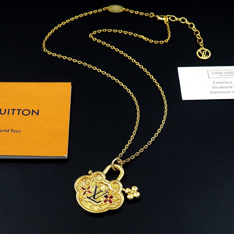 18K Louis Vintage Lock Gold Necklace