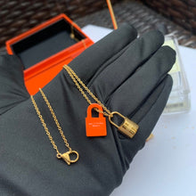 18K O'Kelly Orange Pendant H Necklace