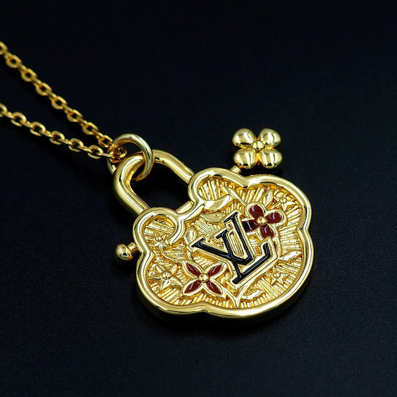 18K Louis Vintage Lock Gold Necklace