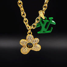 18K Louis Blooming Pendant Necklace