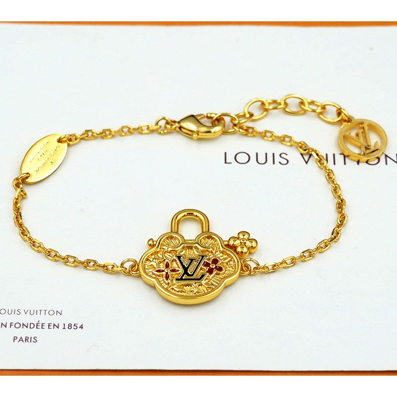 18K Louis Vintage Lock Gold Bracelet