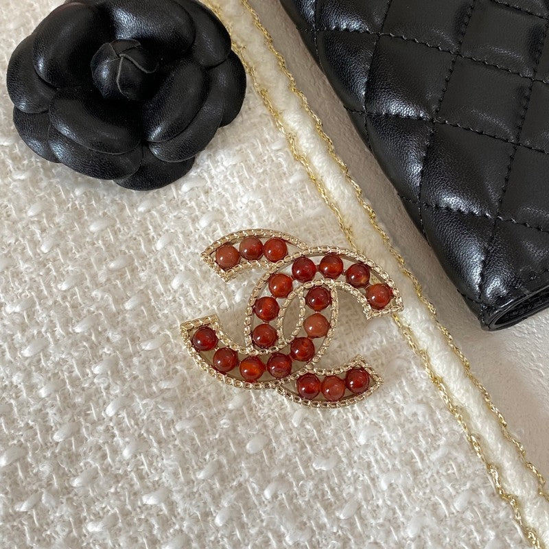 18K CC Red & Brown Pearl Gold Brooch