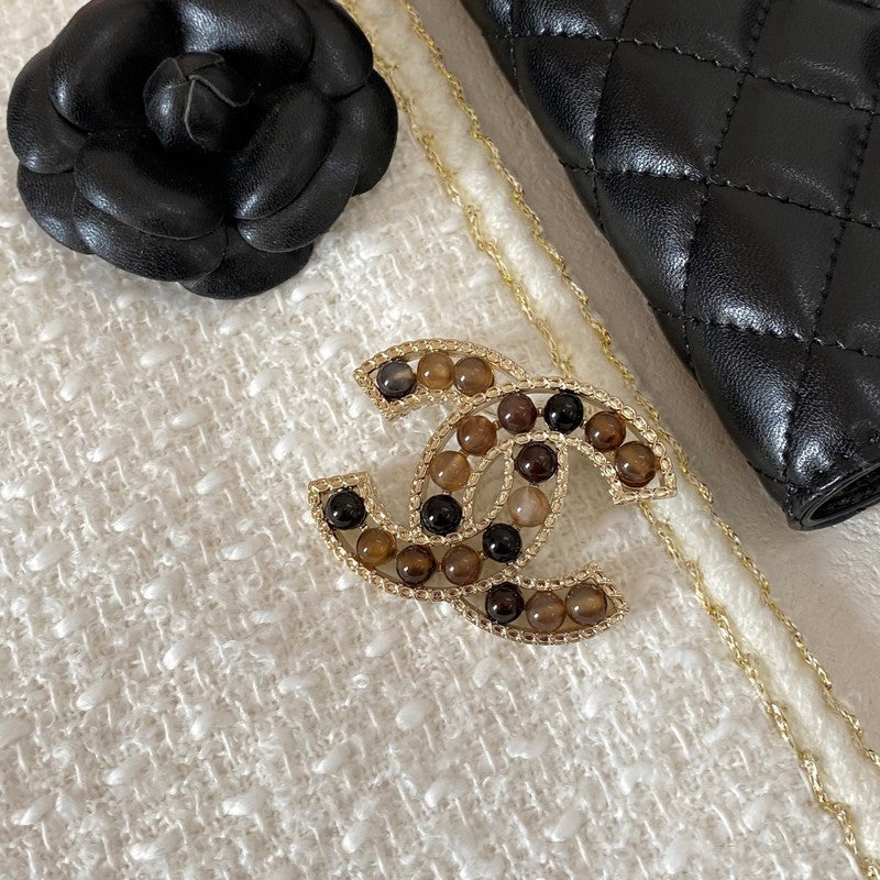 18K CC Red & Brown Pearl Gold Brooch